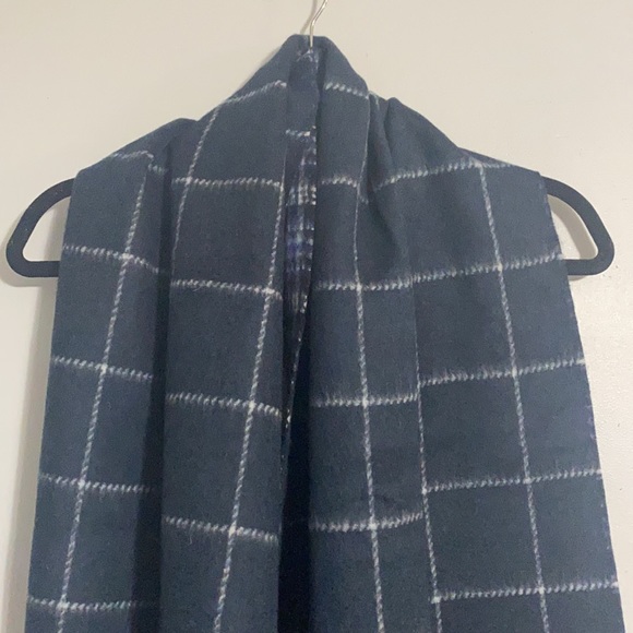 Club Monaco Long Windowpane Scarf - Picture 4 of 7